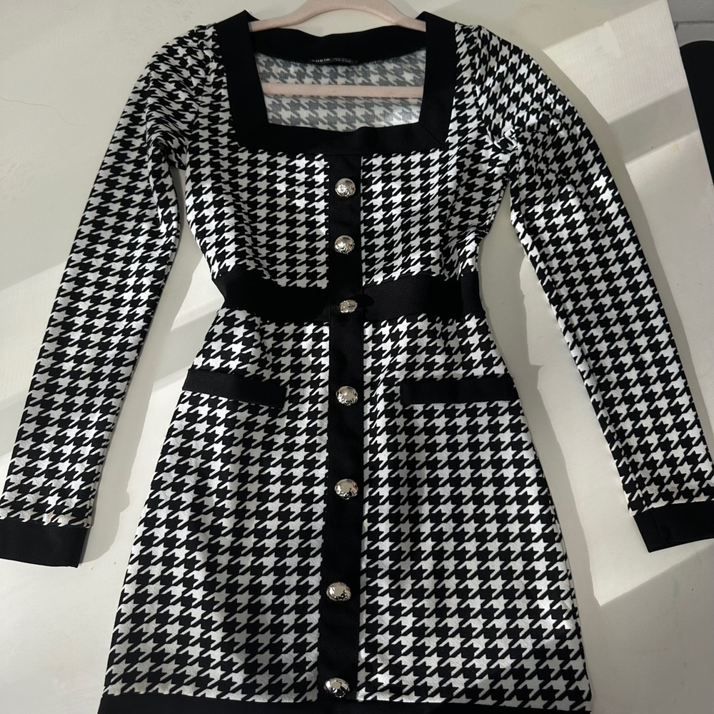 Parisian Chic Black & White Gingham Design Mini Dress SHEIN - Size XS